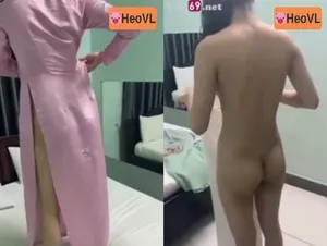 Bắt cô bạn gái mặc áo dài xoạc cho kích thích